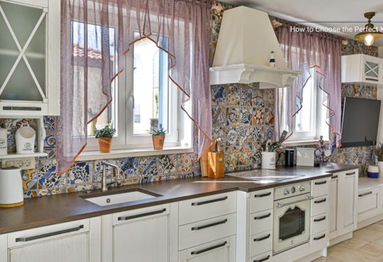 How to Choose the Perfect Kitchen Curtains: Styles, Fabrics & Colors